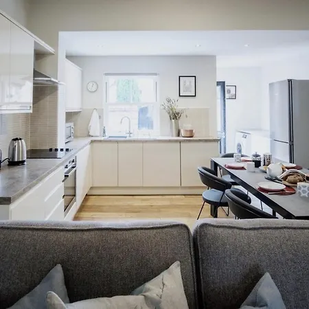 Prázdninový dům 107 Nunnery Lane - A House Of York