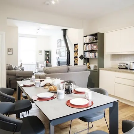 107 Nunnery Lane - A House Of Prázdninový dům